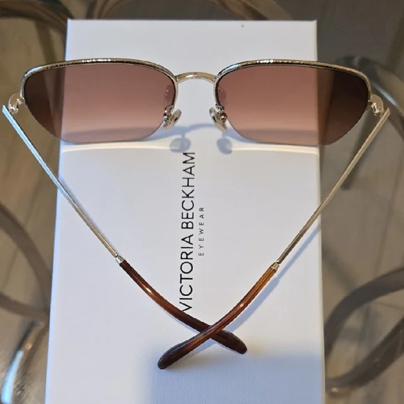 Authentic VICTORIA BECKHAM Sunglasses 220 VB214SA 756 61-16  display picture 1